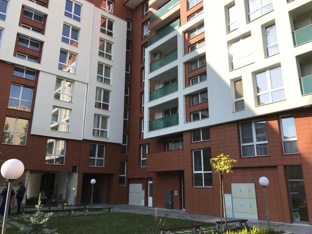 Astoria Apartment เวลีคอเทอร์โนโว ภายนอก รูปภาพ