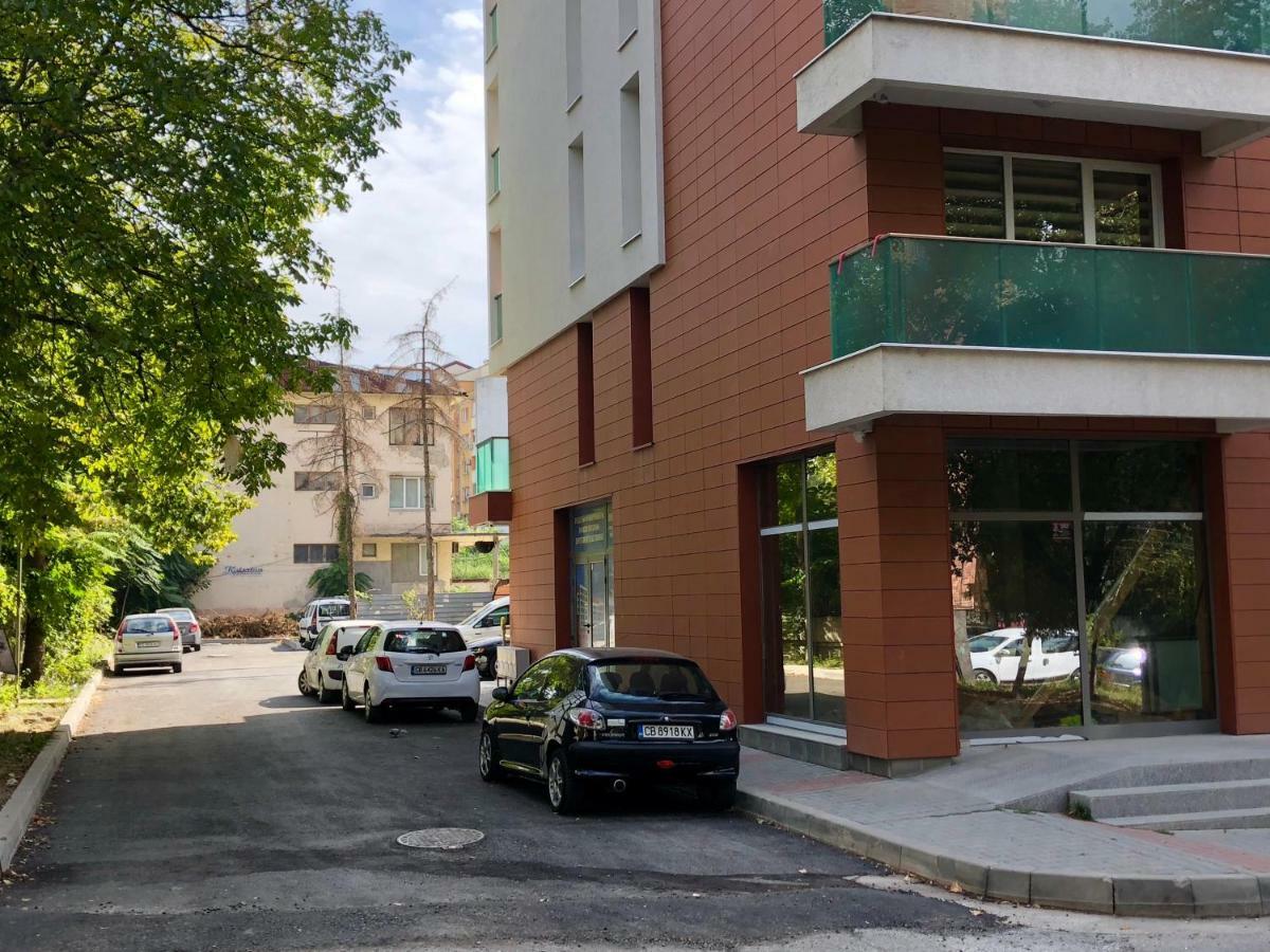 Astoria Apartment เวลีคอเทอร์โนโว ภายนอก รูปภาพ